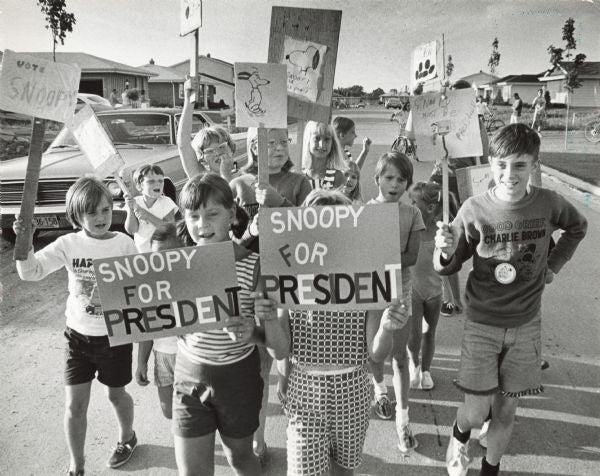 SNOOPY FOR PRESIDENT Tee