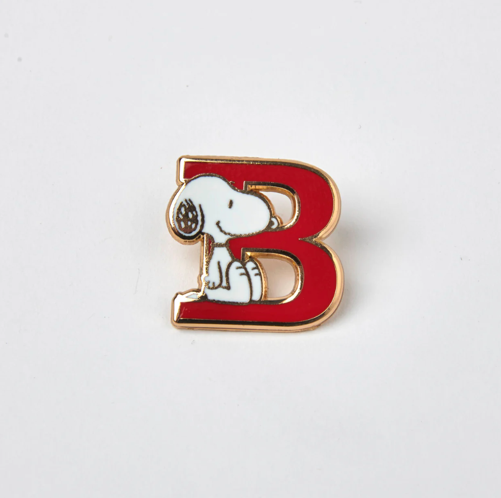 PEANUTS B ALPHABET ENAMEL PIN