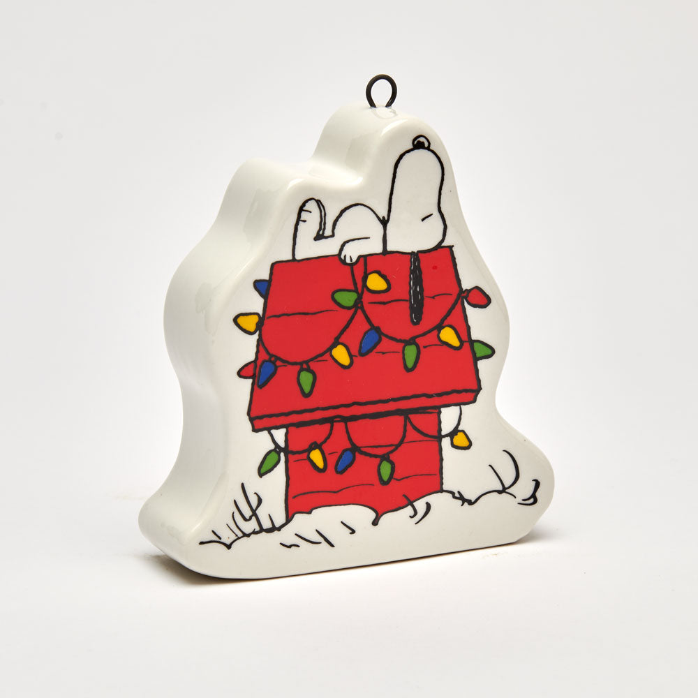 PEANUTS DOG HOUSE BAUBLE