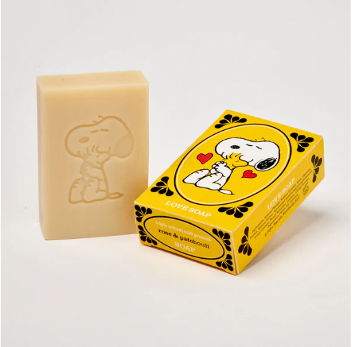 PEANUTS LOVE SOAP